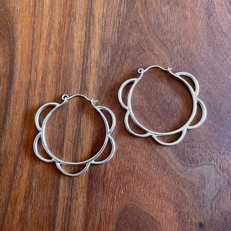 Original medium scallop hoop (discontinued)