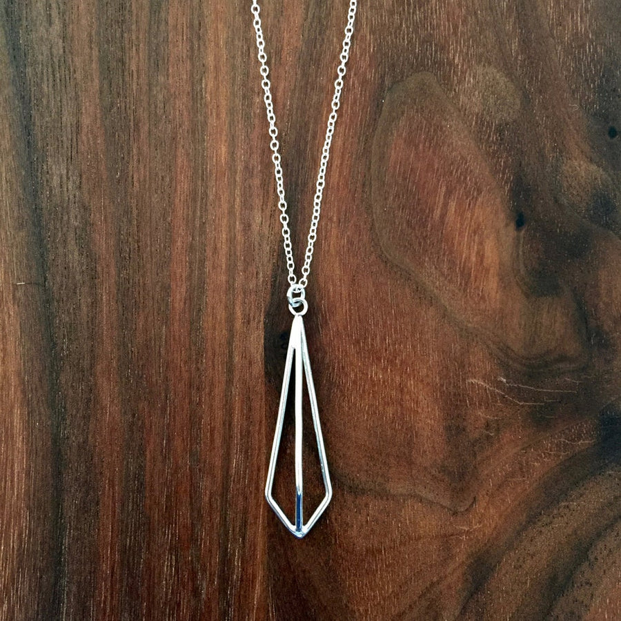 Medium kite necklace